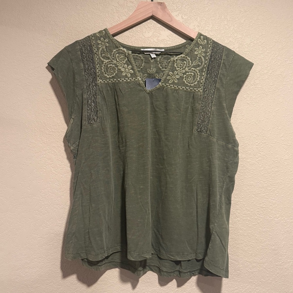 NWT Lucky Brand Olive Embroidered Blouse